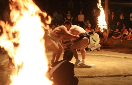 唐戸山神事相撲