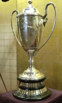 大相撲の天皇賜杯