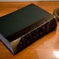 小難しそうな本